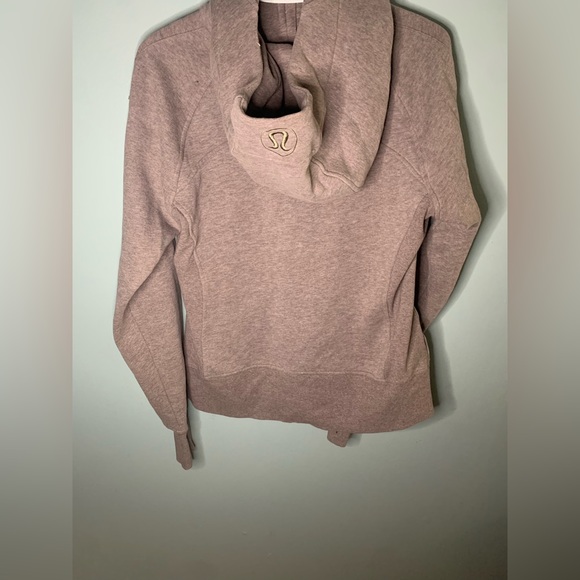 Lululemon scuba size 10!! - Picture 2 of 3